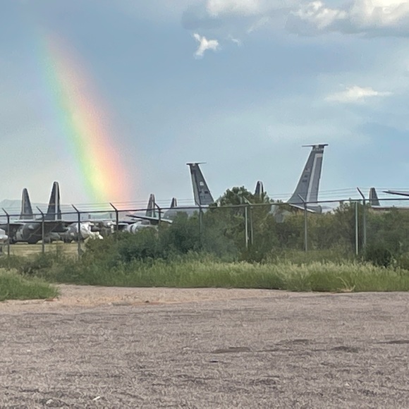 Meet your Posher, Inneh - Picture 2 of 2